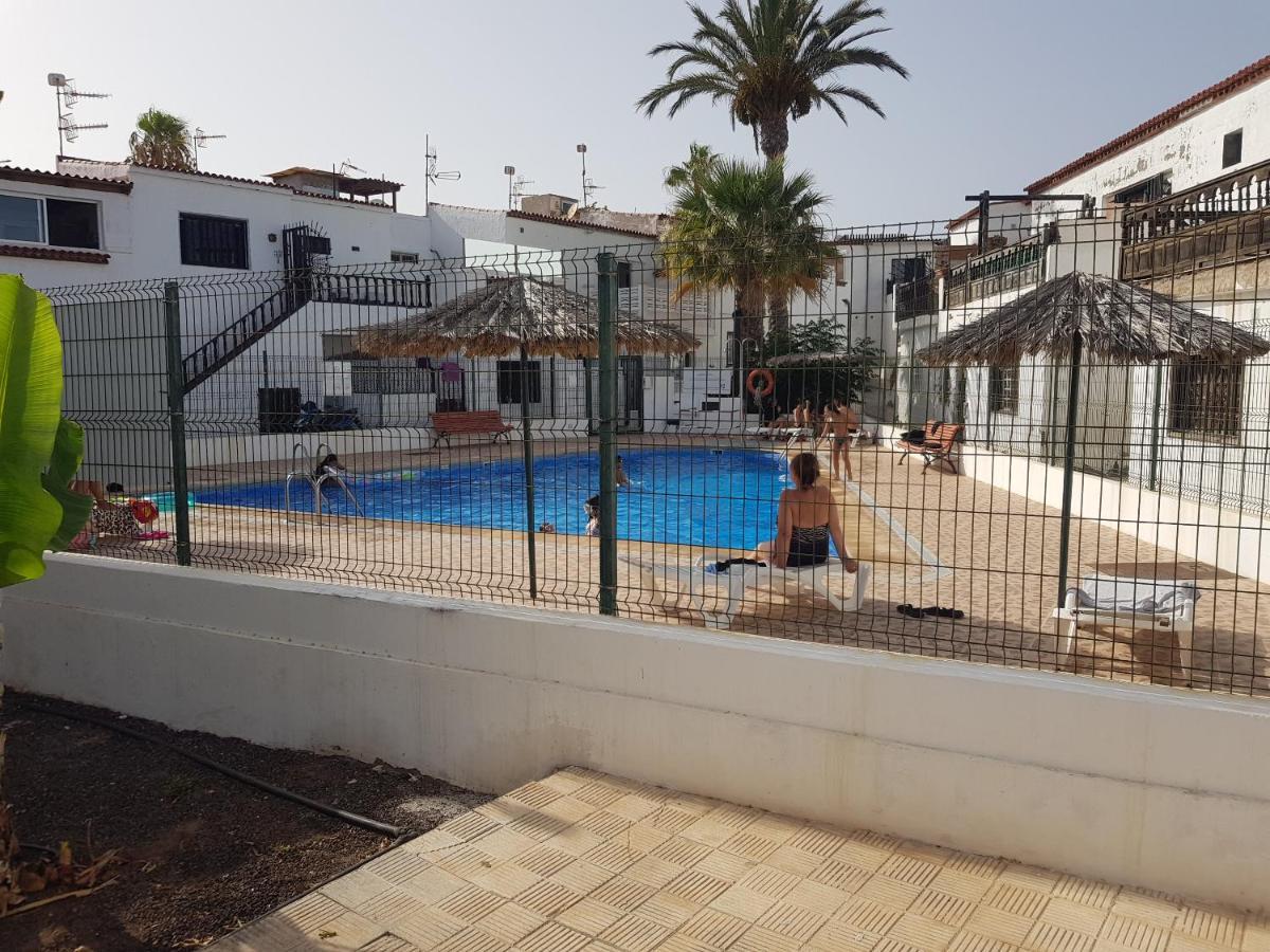 Apartamento Junto A La Piscina 아로나 외부 사진