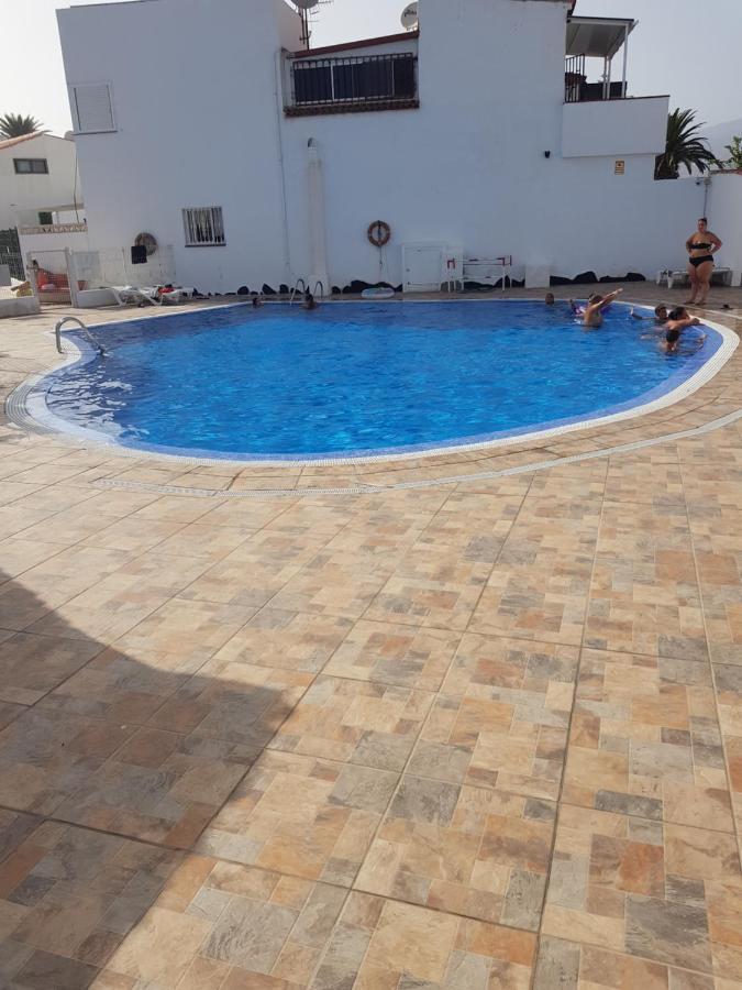 Apartamento Junto A La Piscina 아로나 외부 사진