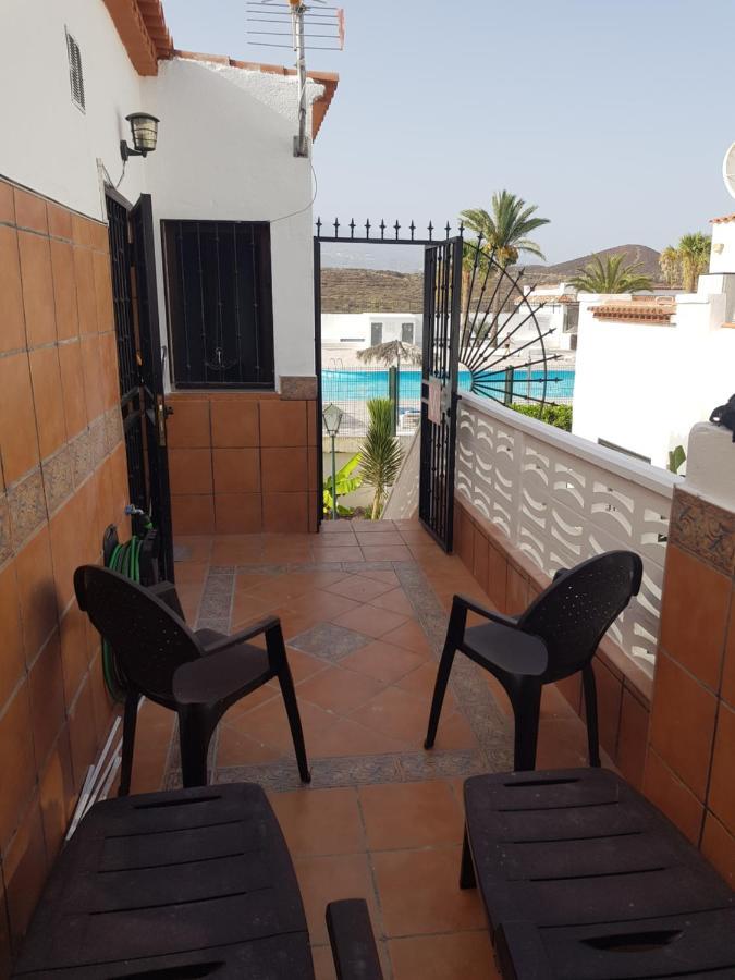 Apartamento Junto A La Piscina 아로나 외부 사진