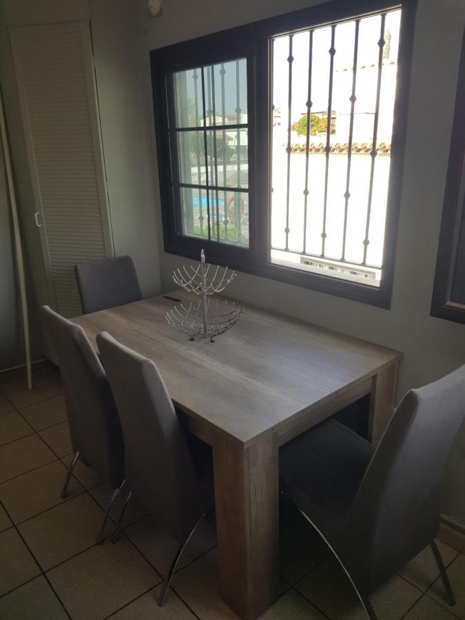 Apartamento Junto A La Piscina 아로나 외부 사진